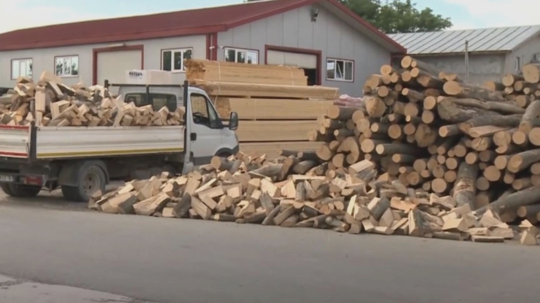 romanii au inceput sa cumpere lemne pentru iarna unde se gasesc cele mai ieftine preturi 68b29129afc9c