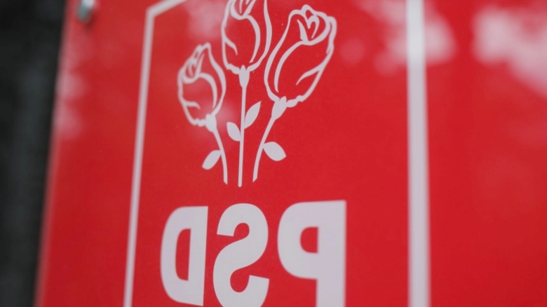 Discuții aprinse în PSD înaintea negocierilor din coaliție: Grindeanu subliniază că nu vor să participe doar pentru a împărți funcții, în timp ce Băluță avertizează că alegerile din noiembrie nu sunt o soluție viabilă 1 stenograme explozive din sedinta psd inainte de negocierile din coalitie grindeanu nu vreau sa mergem acolo ca sa impartim functii baluta nu e oportun sa facem alegeri in noiembrie 68ac62b4ac992