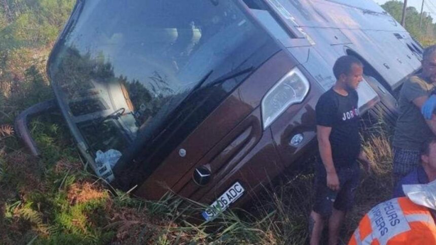 accident grav in franta un autocar cu romani s a rasturnat langa bordeaux 68bef50168e51