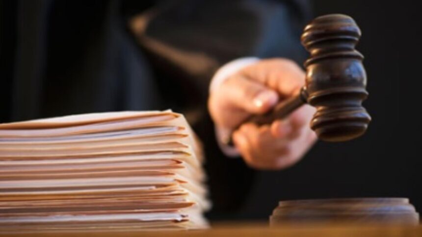 dosarul liderului suveranistilor in fata unui judecator incomod pentru sistem a desfiintat toate dosarele la comanda 68d61d225ed26