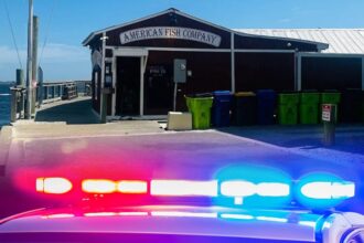 gun toting assailant sails up to bar fatally shoots 3 injures 8 68d9219d6db40