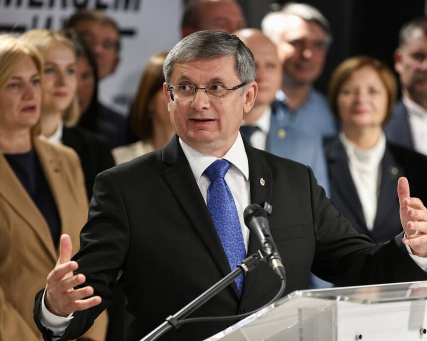 moldovas election result boosts move towards eu and away from moscow 68da4fe558347