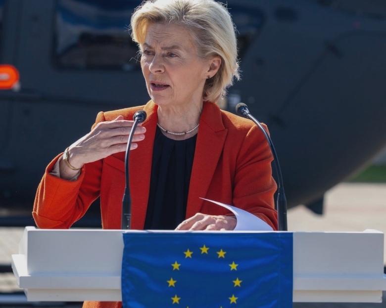 Suspecții de sabotaj: Rusia ar fi afectat semnalul GPS al avionului care o aducea pe Ursula von der Leyen 1 russia suspected of jamming gps on plane carrying ursula von der leyen 68b599db0e4e9