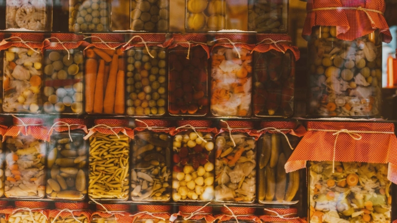 salata asortata de legume in otet la borcan reteta de conserva pentru iarna 68b6d404b0eec