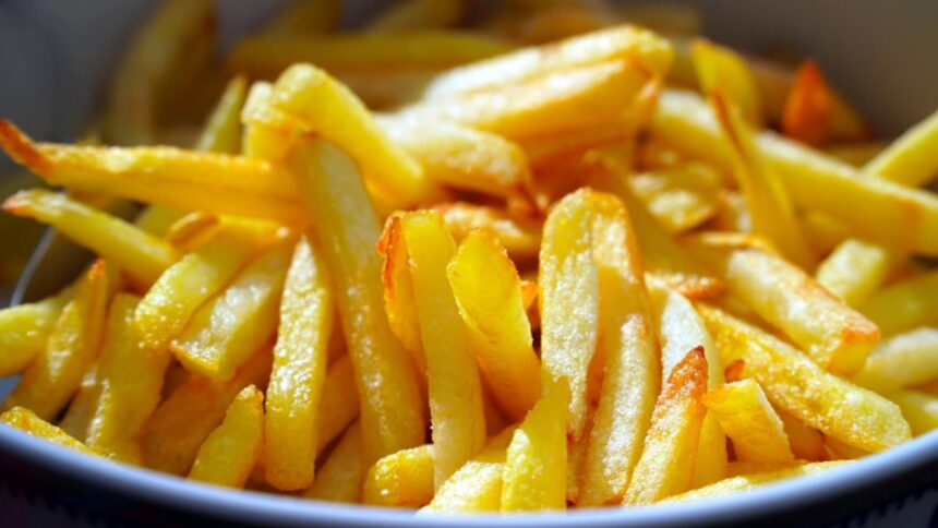 cate calorii contin cartofii prajiti motivele pentru care trebuie sa renunti la acest aliment 68de0c0f9cecd
