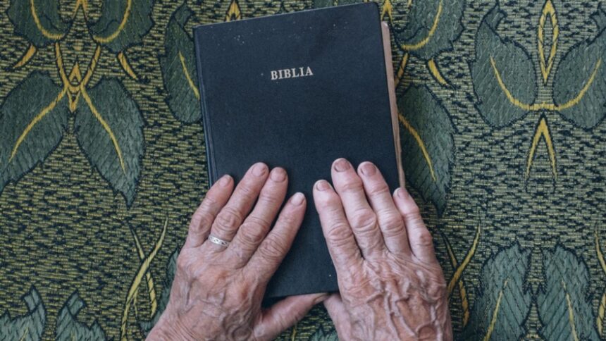 sarbatoarea zilei marti 7 octombrie 2025 doi mari sfinti sunt cinstiti de crestinatate cruce neagra in calendar 68e4958448db0