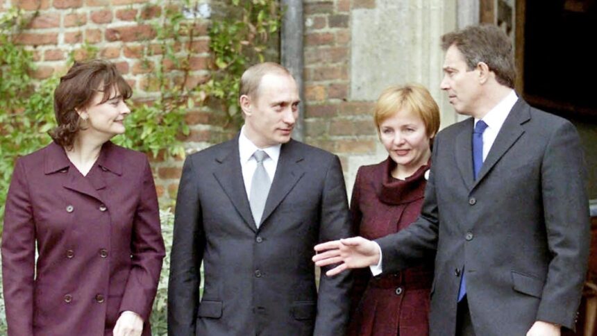 vladimir putin amintiri surprinzatoare despre o dimineata in pijamale alaturi de tony blair am baut cafea impreuna 68dfb30bcfb9f