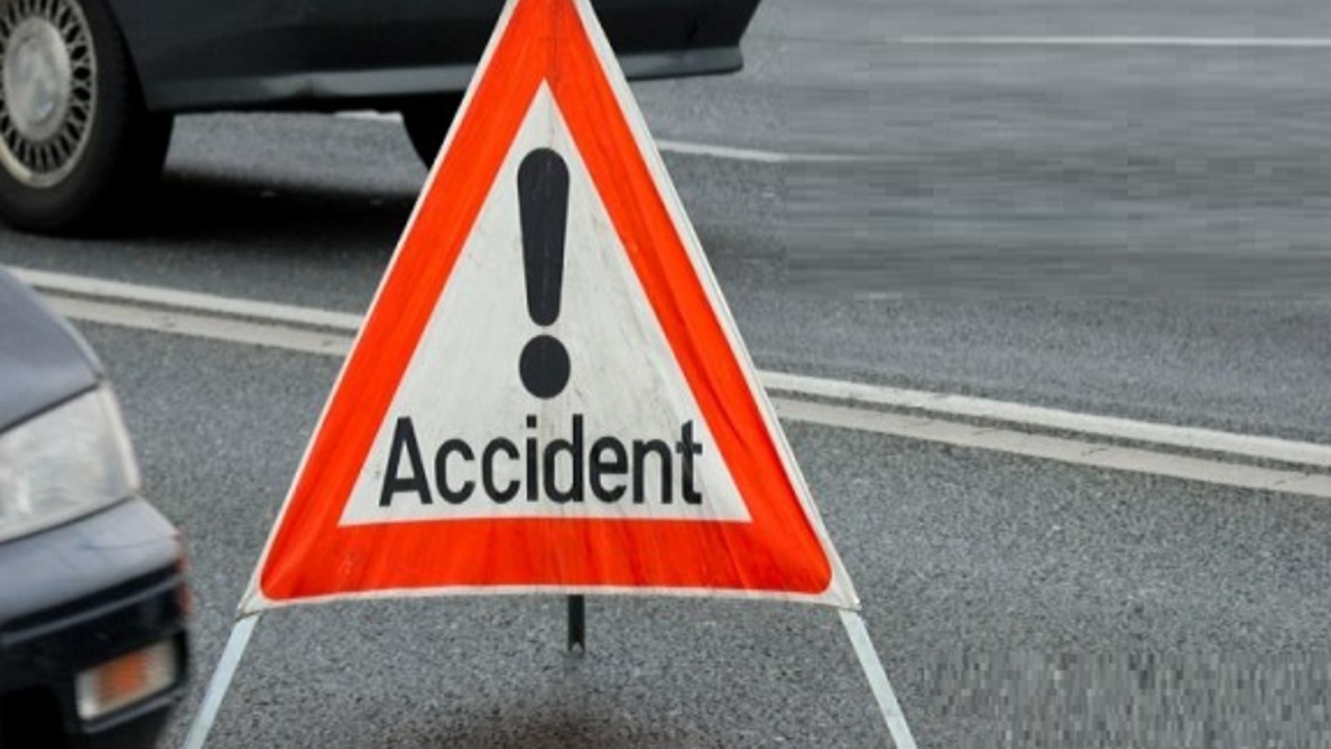 accident grav pe varianta ocolitoare a municipiului slobozia opt persoane intre care si un bebelus de 2 luni au fost ranite 692613ee17970