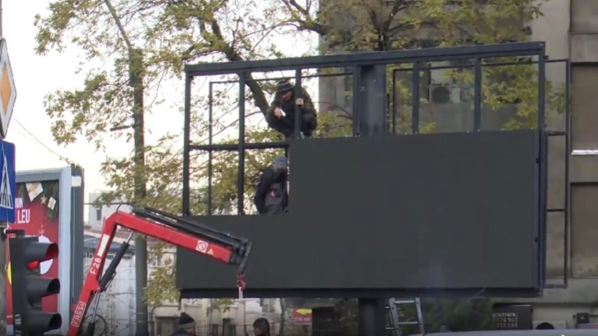 Ghiță, implicat în afaceri cu firma de panouri publicitare: românii plătesc parcarea, iar el încasează profiturile 1 fugarul ghita legaturi cu firma care detine panourile publicitare instalatie de facut bani romanii parcheaza el incaseaza 692774c64c6c2