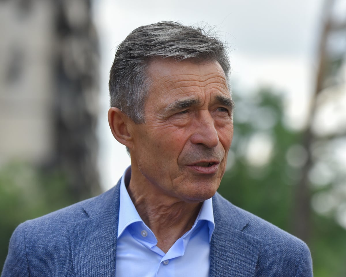 ukraine faces forever war unless europe steps up pressure on russia says ex nato chief 690c83e511137