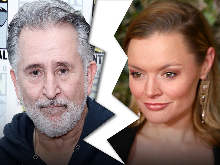 without a trace star anthony lapaglias wife files for divorce 690ba79dddc75