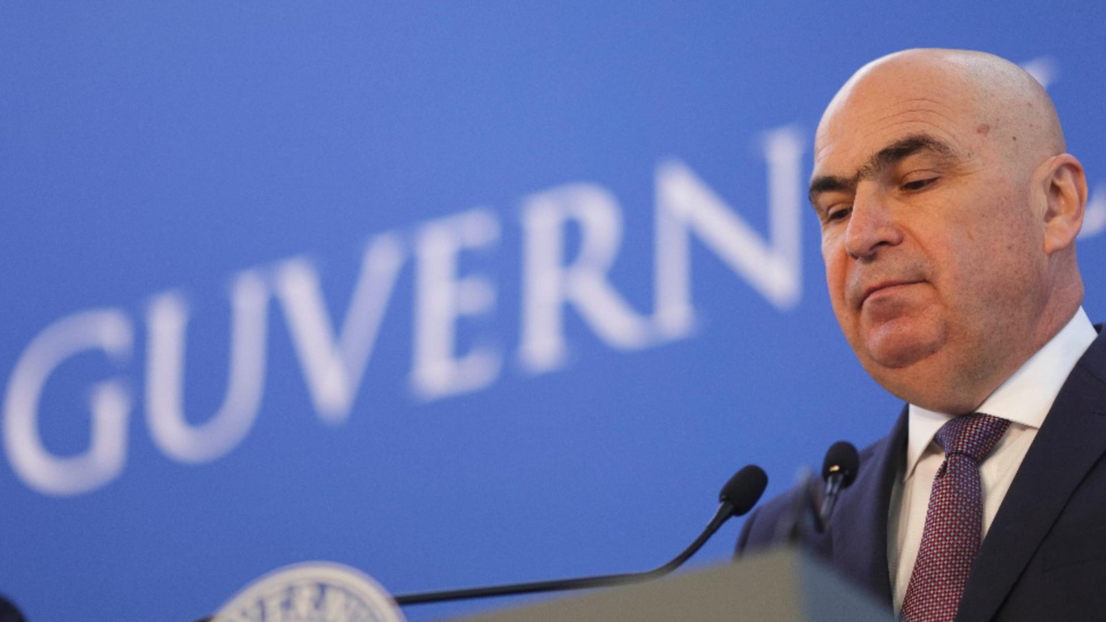 criza apei din prahova premierul bolojan face scut in jurul ministrei rezist de la mediu 6932ed84371b0