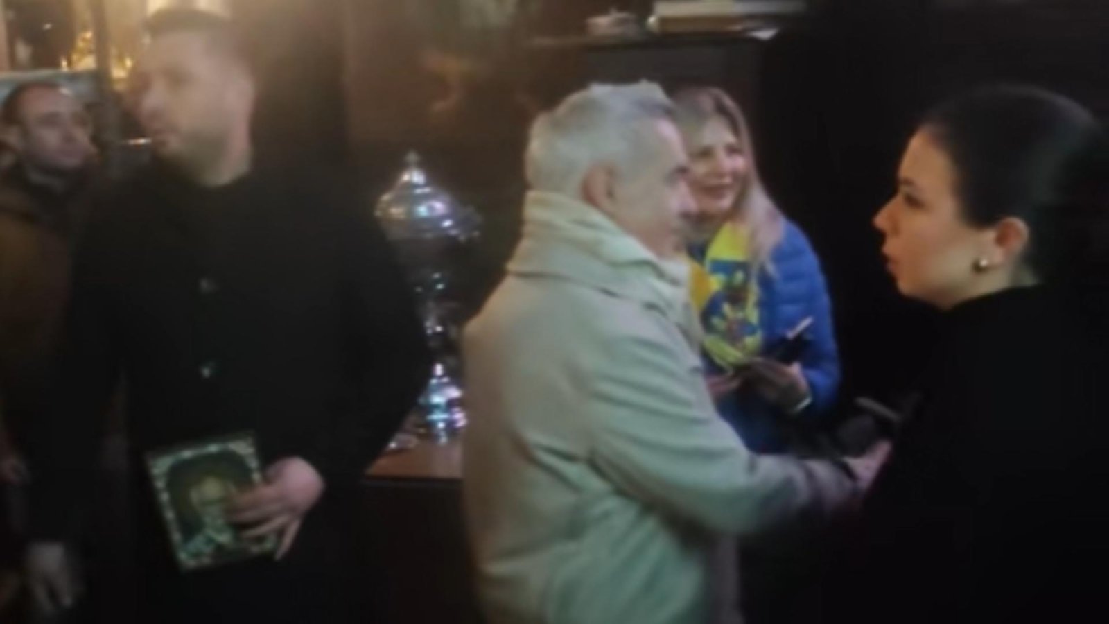 video cu calin georgescu care spulbera manipularile sistemului din ultimele zile 692f2db25688c